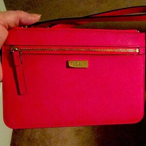 Kate Spade small wallet to hold passport